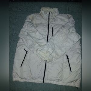 Foot Locker White Puffer Jacket with Black Zippers 3XL